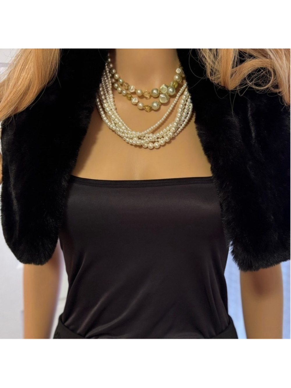 Lauren Conrad Faux Fur in Black New Without Tags